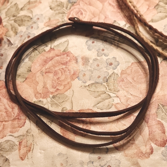 Genuine leather choker necklace and braided headband - Picture 3 of 8